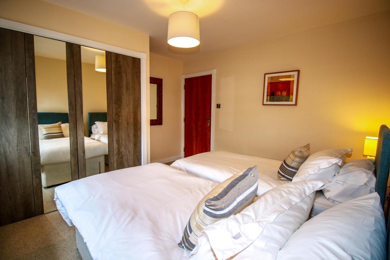 Turnberry Apartments Extérieur photo