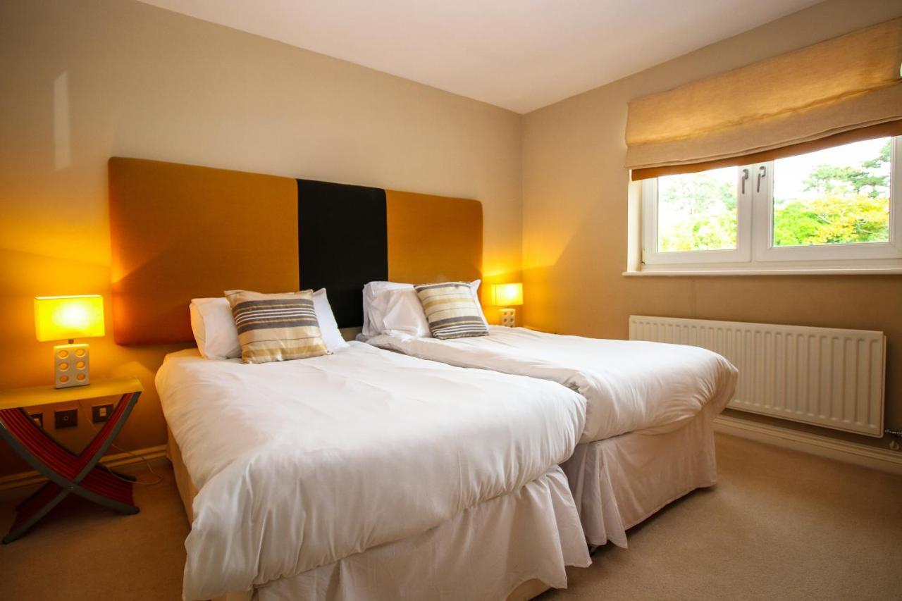Turnberry Apartments Extérieur photo