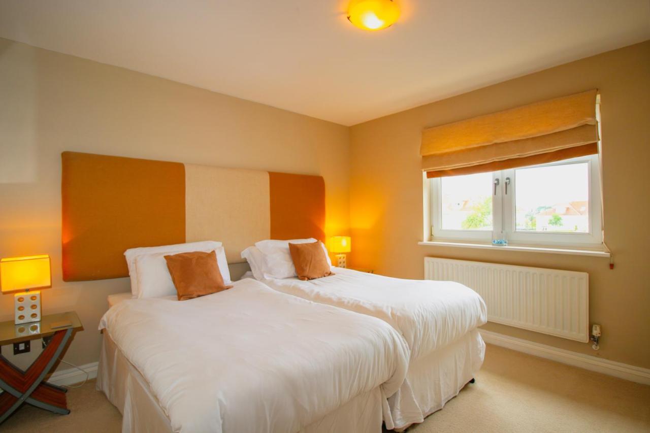 Turnberry Apartments Extérieur photo
